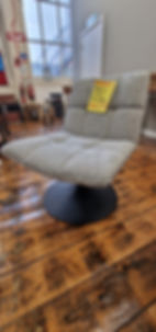 Mantis chair